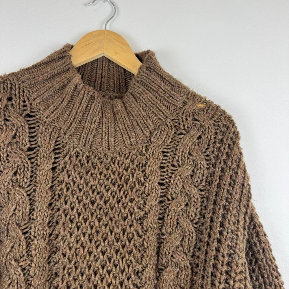 Universal Thread Chunky Brown Cable Knit Mock Neck‎ Sweater Size M Fisherman